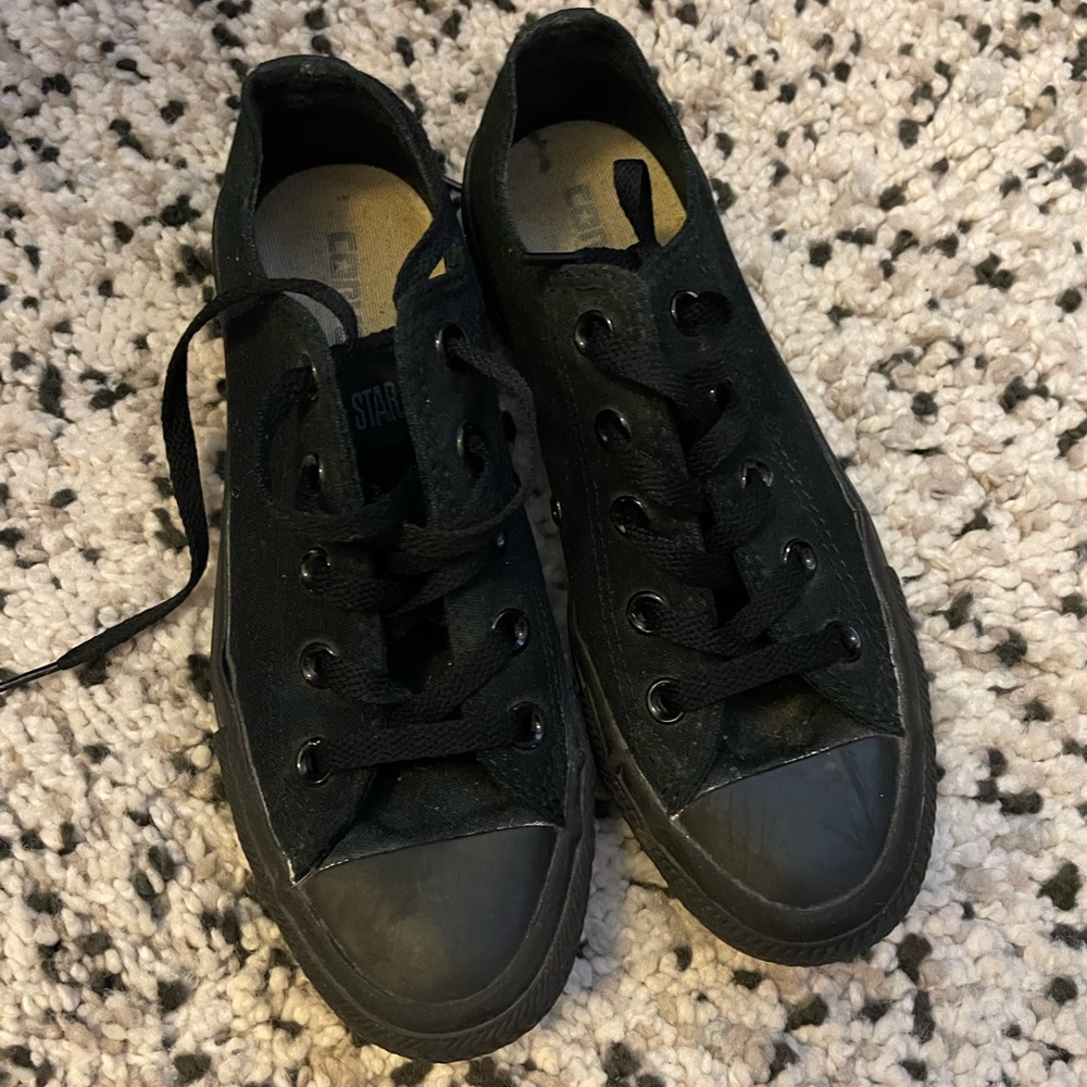 Black converse